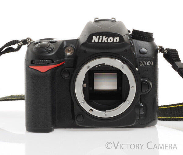 Nikon D7000 Digital SLR Camera Body -Clean-