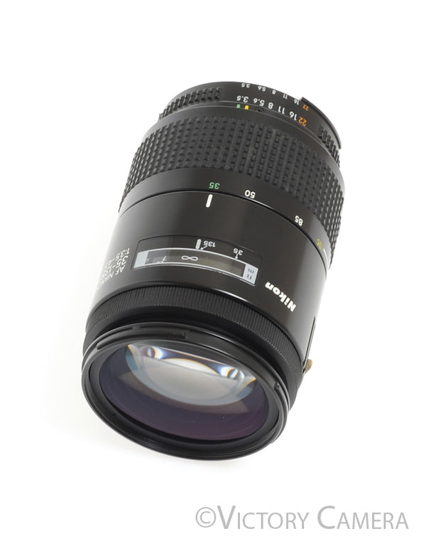 Nikon AF Zoom-Nikkor 35-135mm f3.5-4.5 AF-D Autofocus Telephoto Lens -Clean-