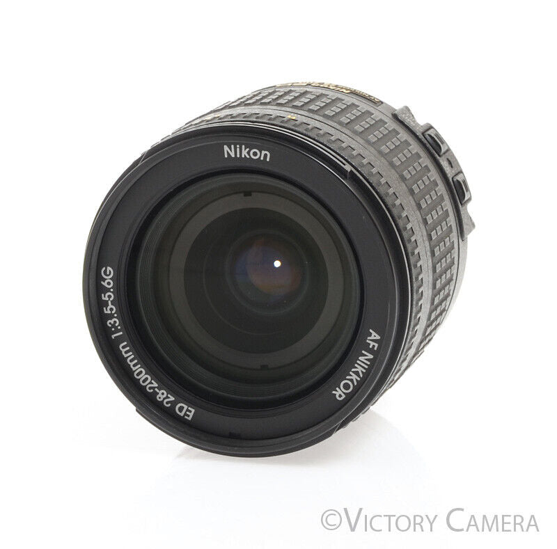 Nikon AF Nikkor 28-200mm f3.5-5.6 G ED Autofocus Zoom Lens -Clean-