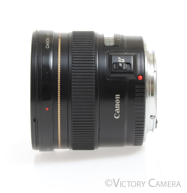 Canon EOS EF 20mm f2.8 USM Wide Angle Autofocus Prime Lens -Clean-