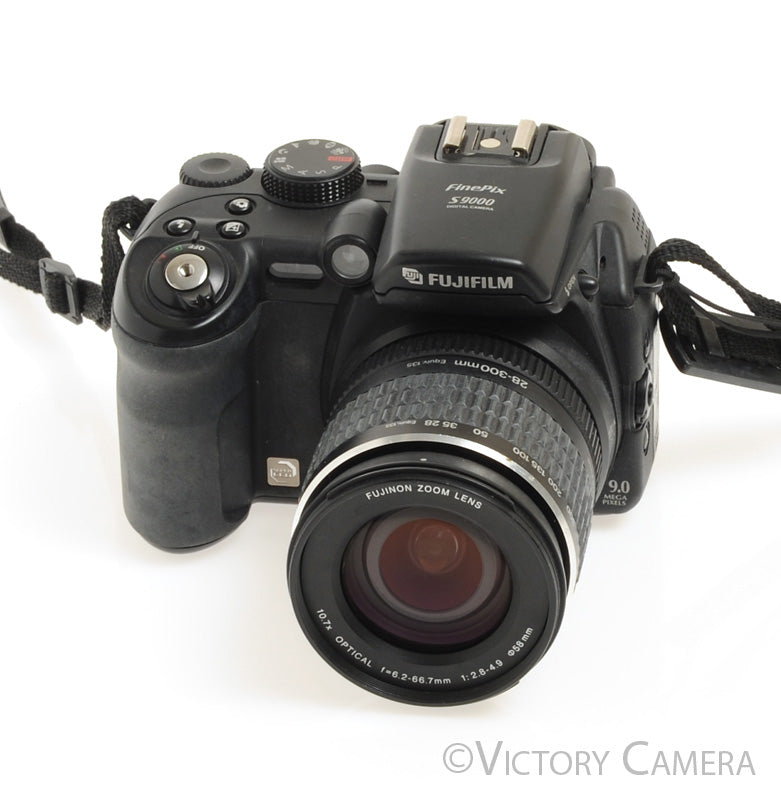 Fuji FinePix S9000 9MP Black Digital Camera w/ 28-300mm Zoom Lens [EXC] - Victory Camera