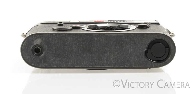 Leica M6 Classic Black 35mm Rangefinder Camera Body  [EXC-] - Victory Camera