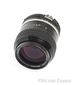 Nikon Nikkor 105mm f2.5 Photomic AI Portrait Prime Lens -Clean w/ Shad