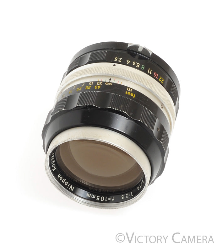 Nikon Nikkor-P 105mm f2.5 Photomic non-AI Telephoto Prime Lens -Light Marks- [Good] - Victory Camera