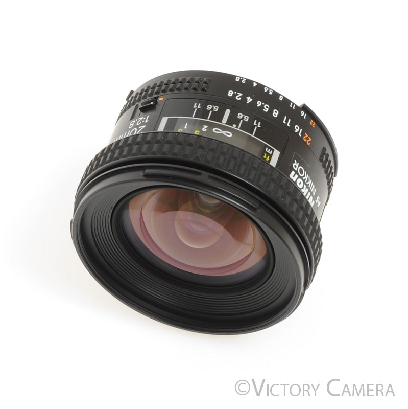 Nikon AF Nikkor 20mm f2.8 AF-D Wide-Angle Lens [EXC+]