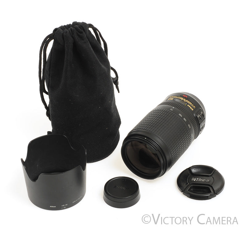 Nikon Nikkor AF-S 70-300mm f4.5-5.6 G ED VR Telephoto Zoom Lens -Clean w/  Shade-