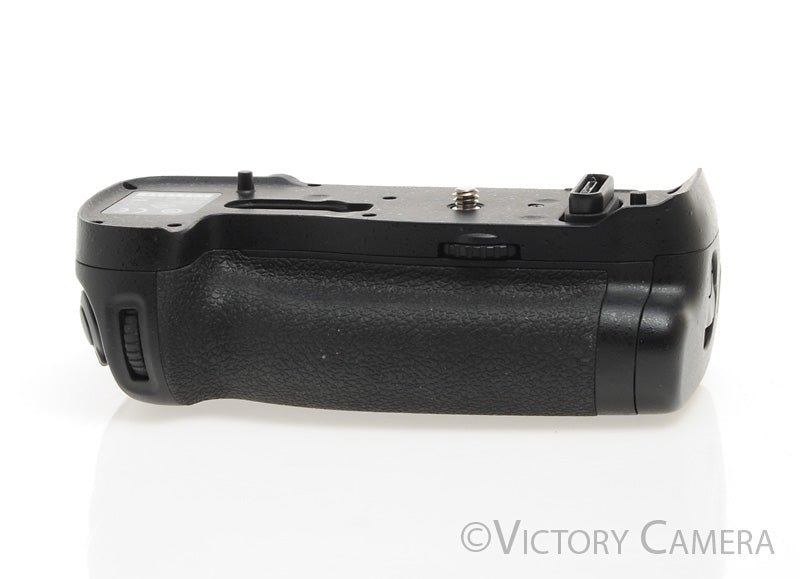 Nikon Genuine MB-D18 Battery Grip for D850 [EXC+]