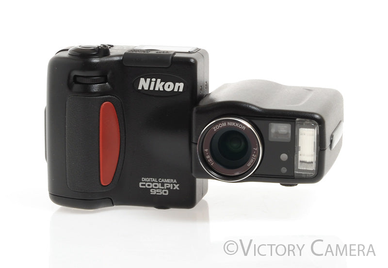 Nikon CoolPix 950 2.1MP Rotating Digital Camera Digicam -Nice- - Victory Camera