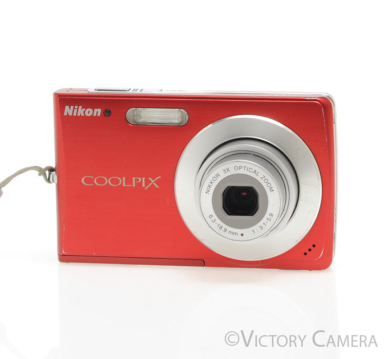 Nikon CoolPix S200 Red 7.1MP Digital Point &amp; Shoot Camera [EXC]