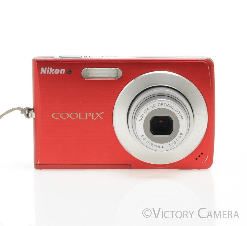 Nikon CoolPix S200 Red 7.1MP Digital Point &amp; Shoot Camera [EXC]