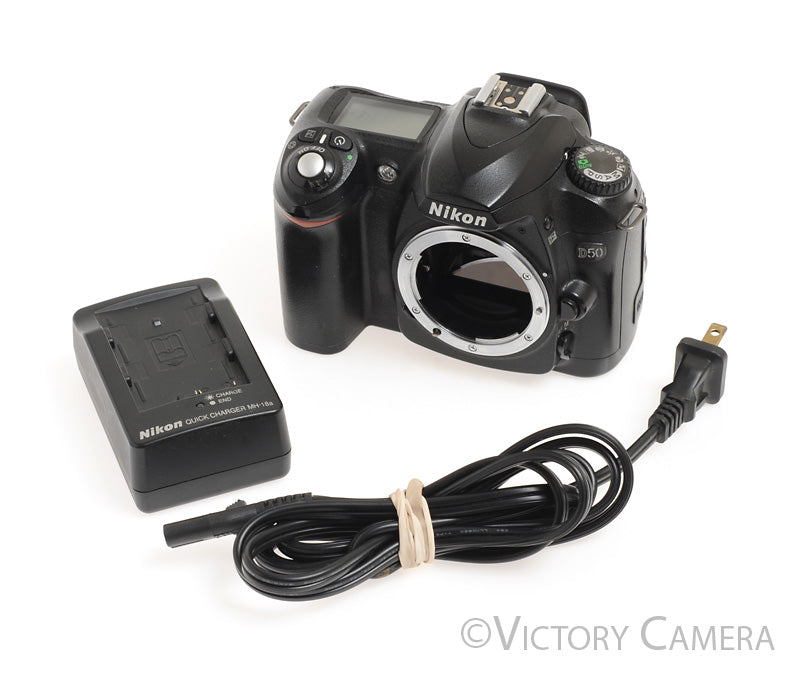 Nikon D50 6.1MP Digital SLR Camera w/ Battery u0026 Charger (~53600 Shots)