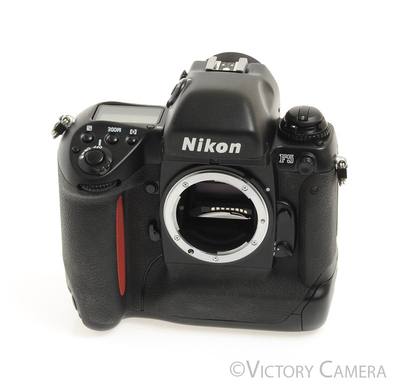 Nikon F5 35mm Autofocus Film Camera Body [MINT-]