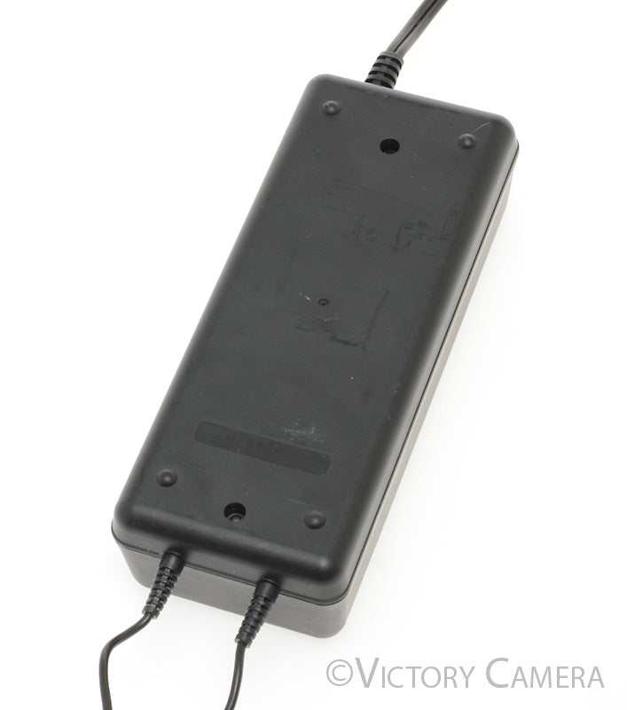 Nikon Quick Charger SH-104 Battery Charger for SN-104 [EXC]