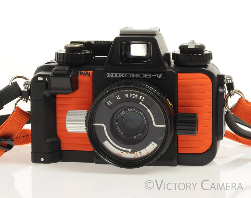 Nikon Nikonos V Underwater Camera w/ 35mm f2.5 Lens [EXC-] - Victory Camera