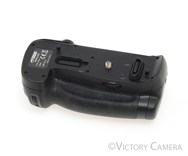 Wasabi Battery Grip for Nikon MB-D18 [EXC+]